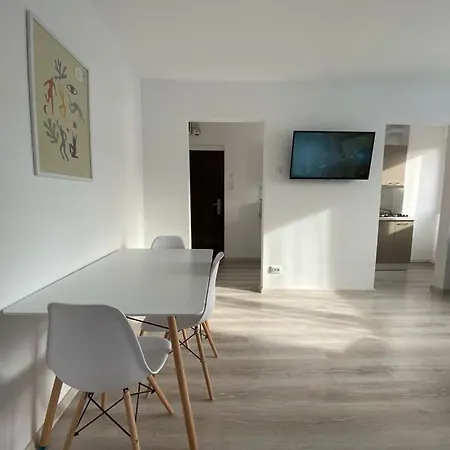 Apartamento Florilor House