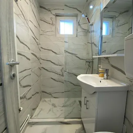 Florilor House Apartamento